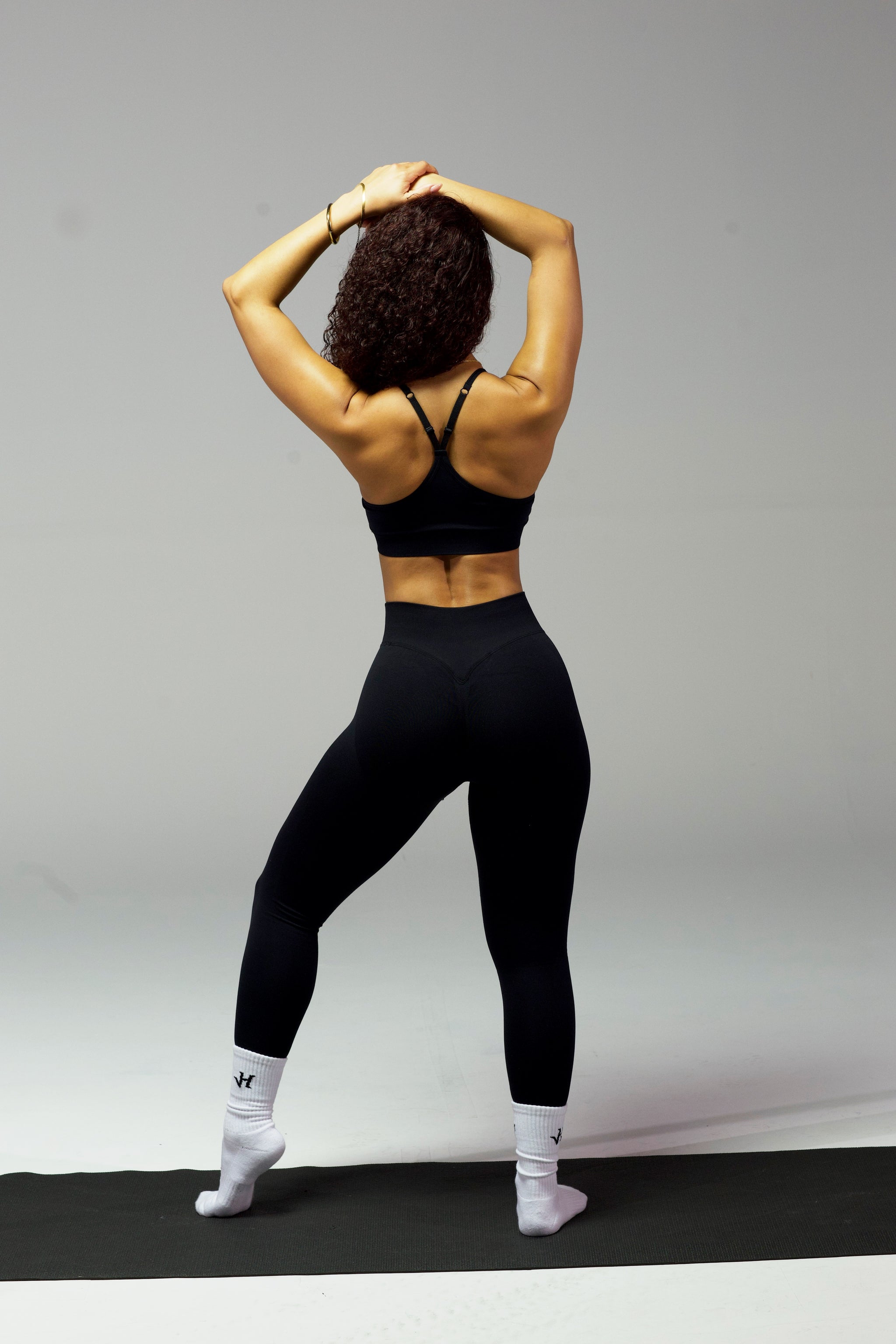 Classic Midnight Black Seamless Leggings